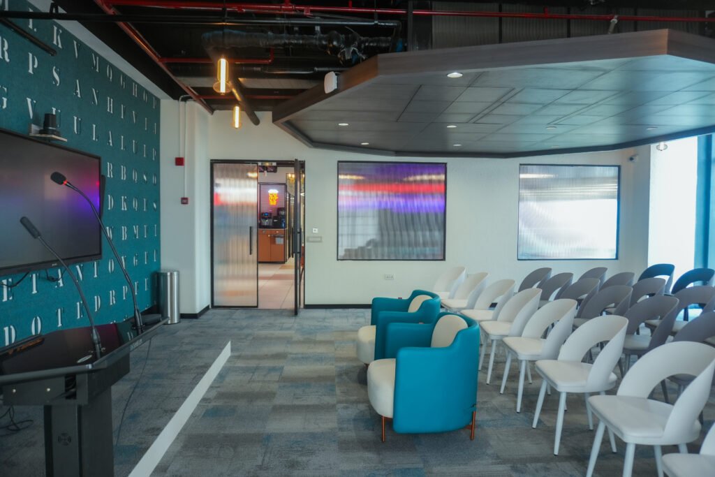 co working space on Golf Course Road